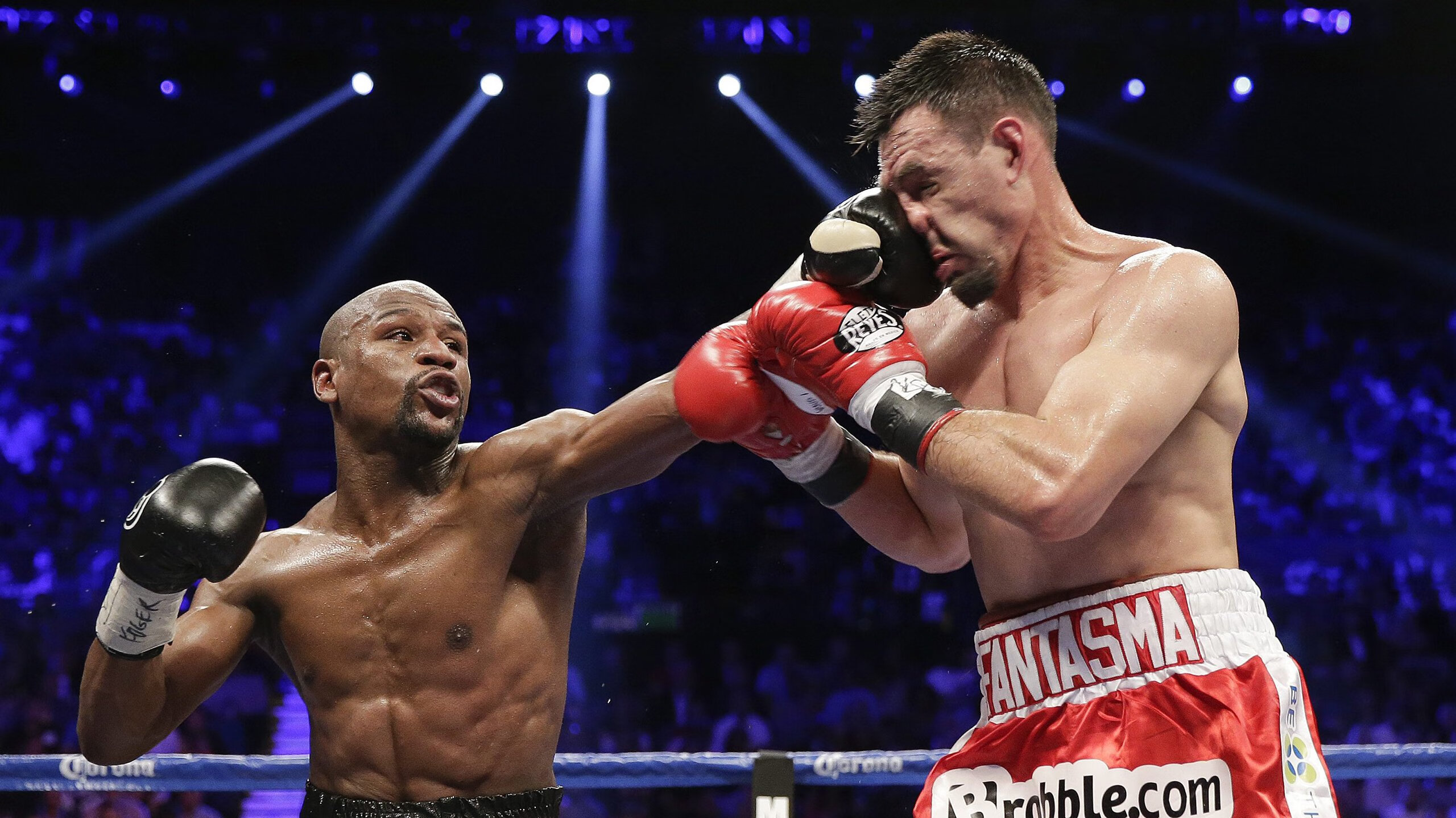 韩华冠军刘翔飞抵赛事现场,韩翔老师