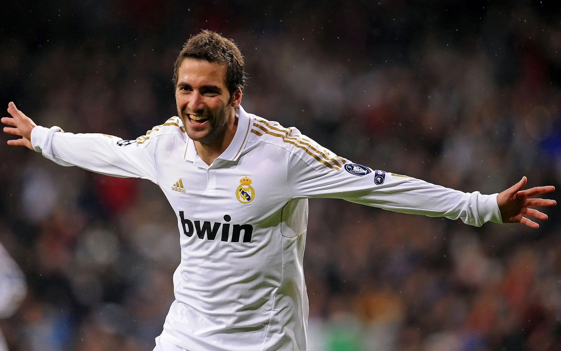 雄鹿主帅辞职,管理层考虑重建阵容,雄鹿队主帅