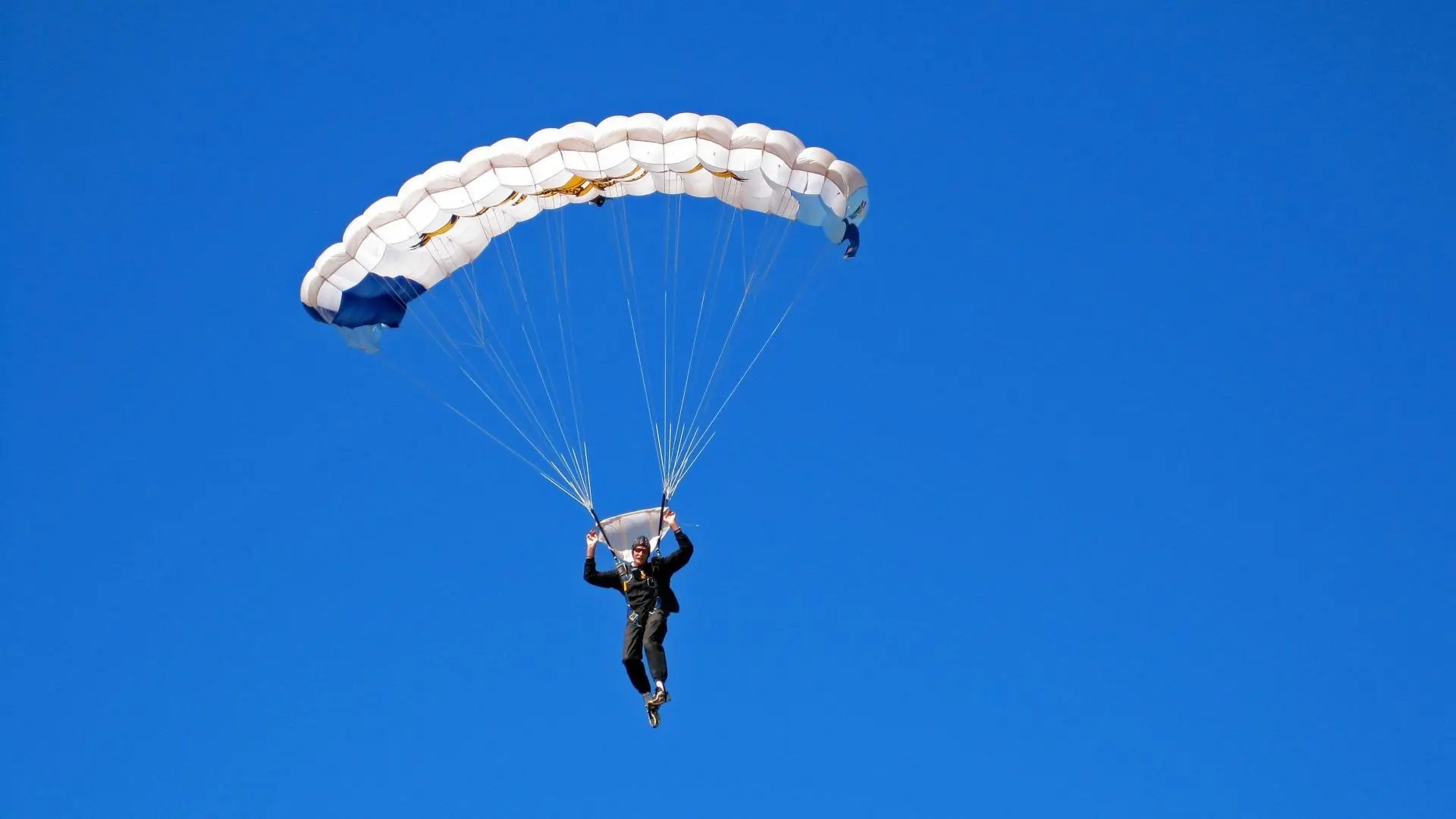 阿根廷夺冠游行数百万人参与，梅西再成全民英雄，阿根廷夺冠 梅西